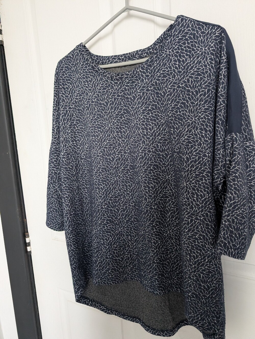 Women's Navy Patterned Lightweight Top